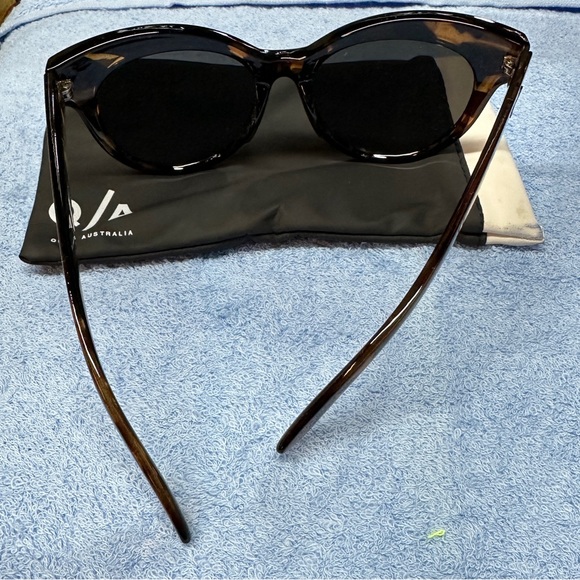 Quay Australia Maiden Sunglasses Tort - Picture 4 of 5